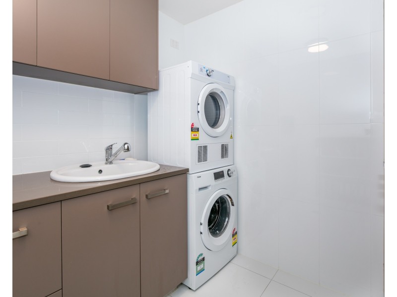 1/802 Glades Drive, Robina QLD 4226