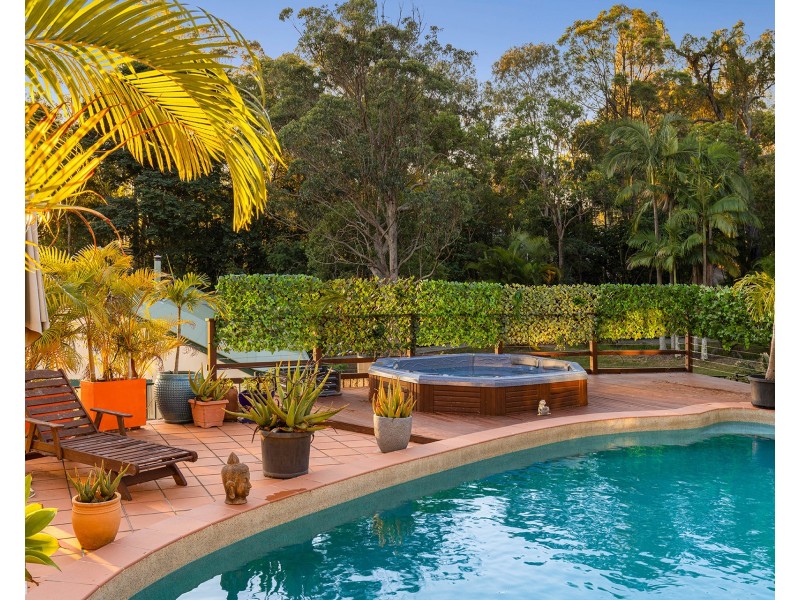 25 Uplands Drive, Parkwood QLD 4214