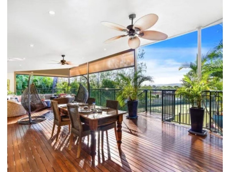 25 Uplands Drive, Parkwood QLD 4214