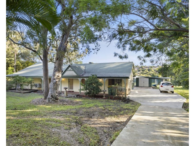 25 Uplands Drive, Parkwood QLD 4214