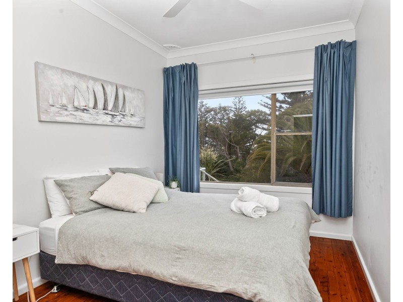 71 Mitchell Parade, Mollymook Beach NSW 2539