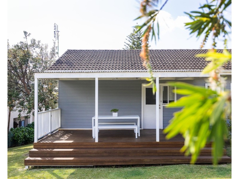 71 Mitchell Parade, Mollymook Beach NSW 2539