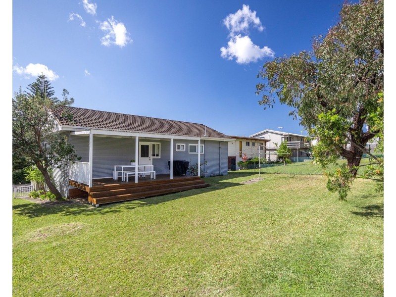 71 Mitchell Parade, Mollymook Beach NSW 2539