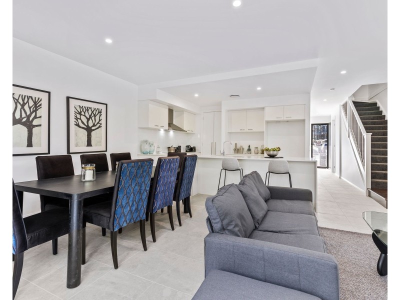 2/2 Dolphin Point Road, Burrill Lake NSW 2539