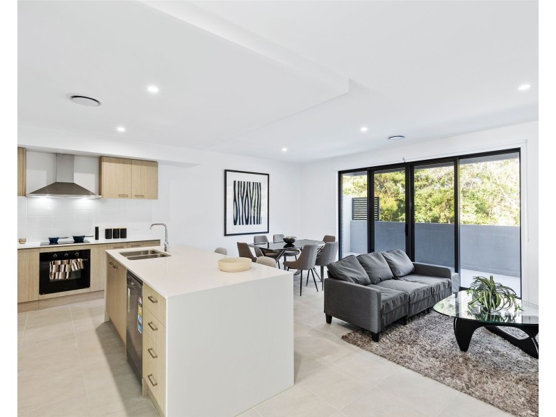 3/2 Dolphin Point Road, Burrill Lake NSW 2539