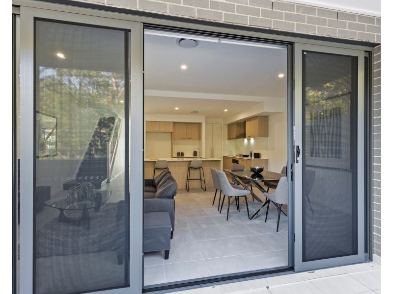 3/2 Dolphin Point Road, Burrill Lake NSW 2539