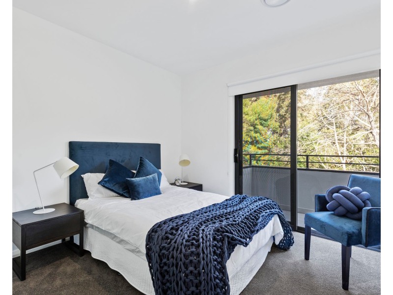 3/2 Dolphin Point Road, Burrill Lake NSW 2539