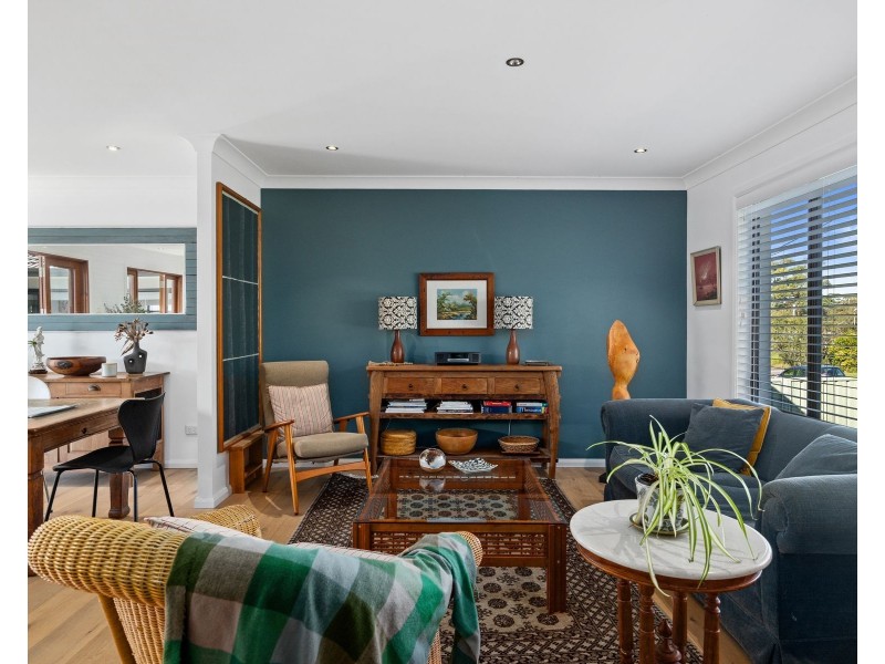 76 Tallwood Avenue, Mollymook Beach NSW 2539