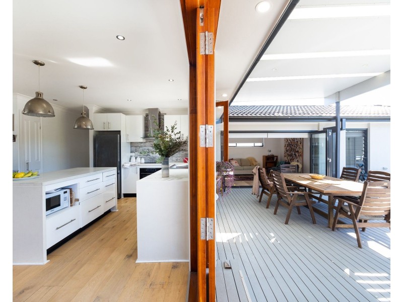 76 Tallwood Avenue, Mollymook Beach NSW 2539