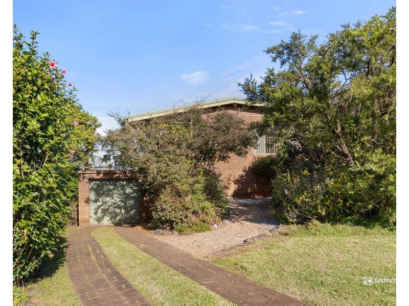 41 Hilltop Crescent, Mollymook Beach NSW 2539