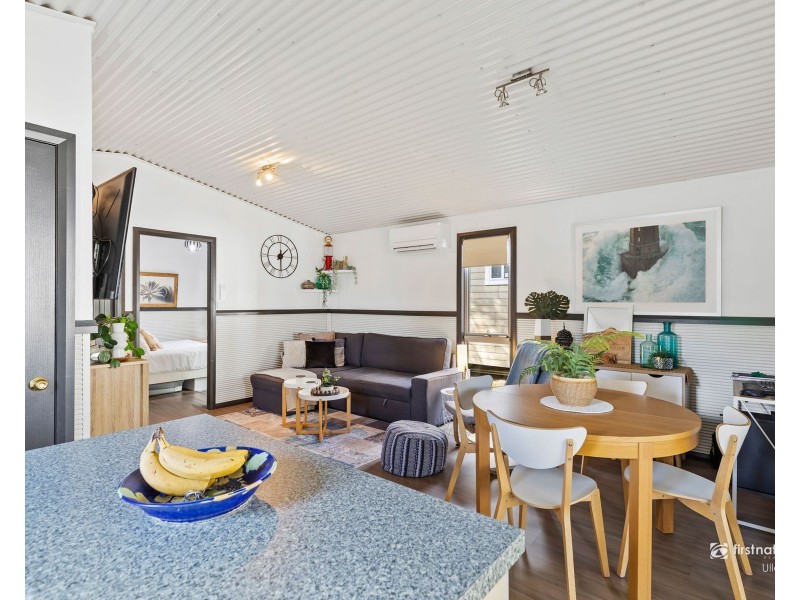 196/425 Princes Highway, Lake Tabourie NSW 2539