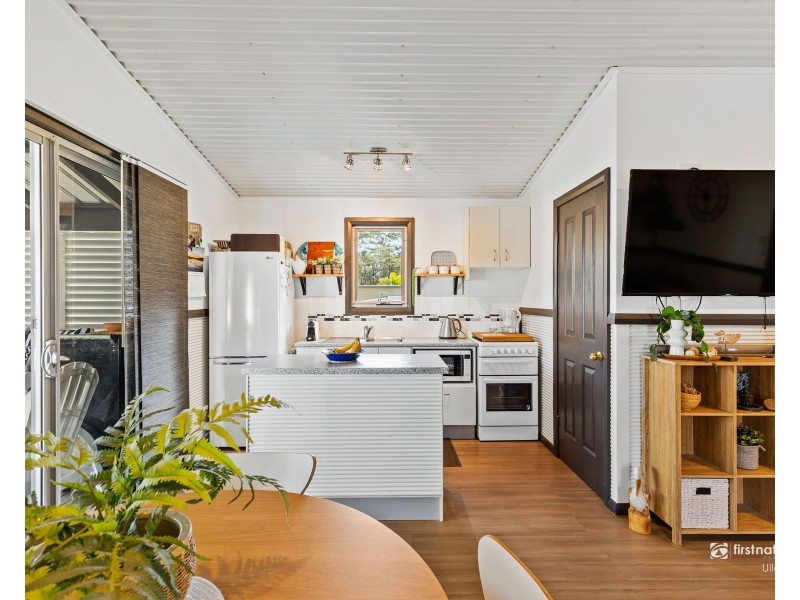196/425 Princes Highway, Lake Tabourie NSW 2539