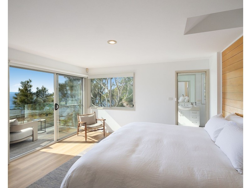 15 Shipton Crescent, Mollymook NSW 2539