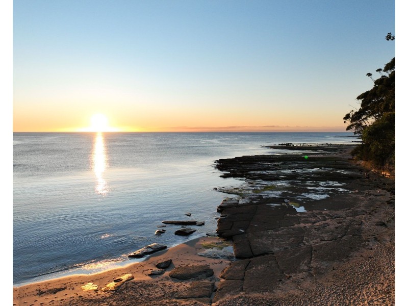 15 Shipton Crescent, Mollymook NSW 2539