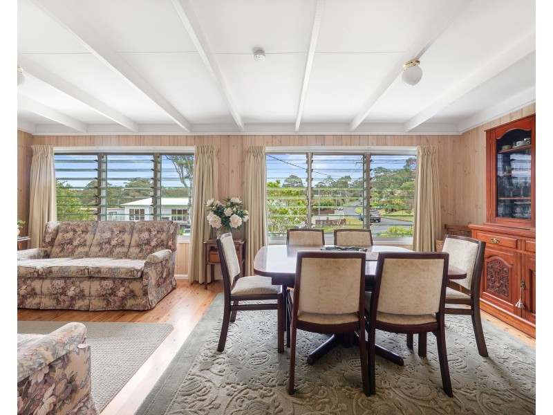 86 Carroll Avenue, Mollymook Beach NSW 2539