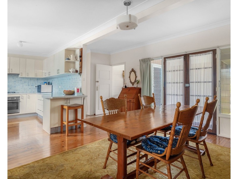 86 Carroll Avenue, Mollymook Beach NSW 2539