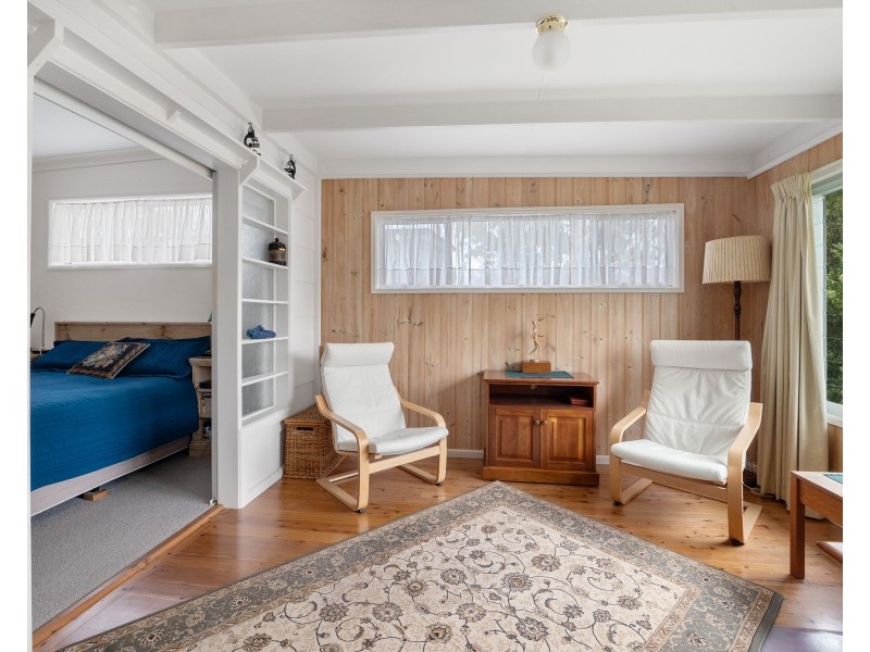 86 Carroll Avenue, Mollymook Beach NSW 2539