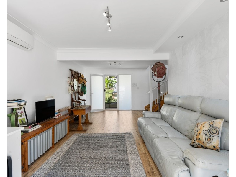 18 Gemini Way, Narrawallee NSW 2539