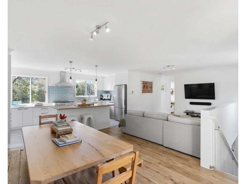 18 Gemini Way, Narrawallee NSW 2539