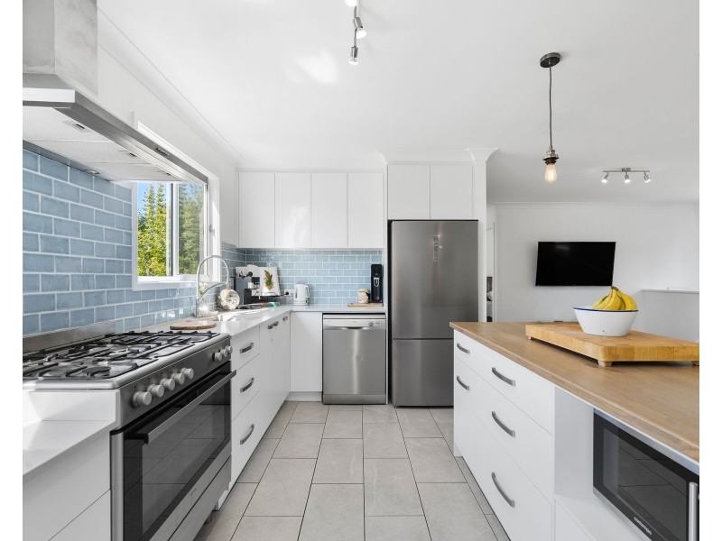 18 Gemini Way, Narrawallee NSW 2539