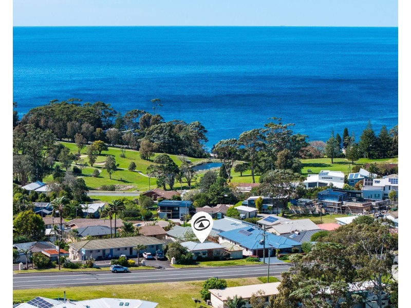 14 Princes Highway, Mollymook NSW 2539