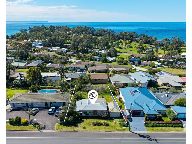 14 Princes Highway, Mollymook NSW 2539
