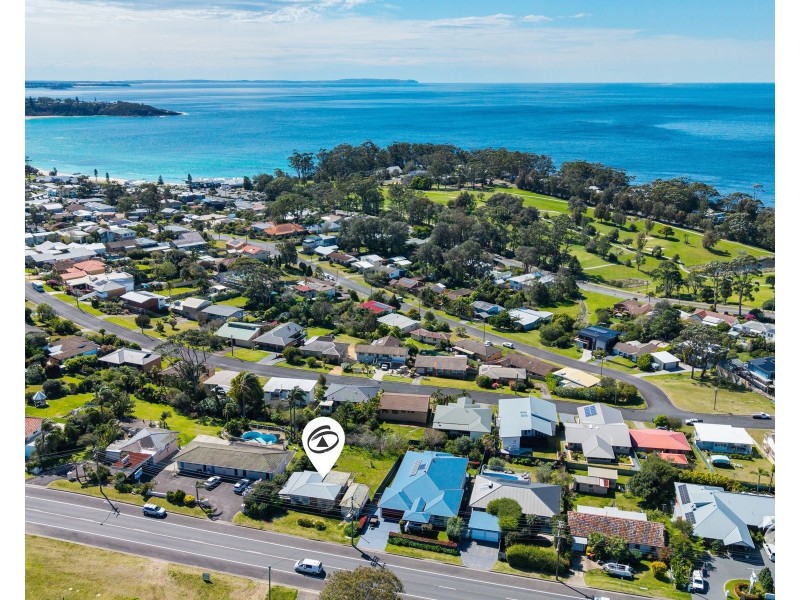 14 Princes Highway, Mollymook NSW 2539