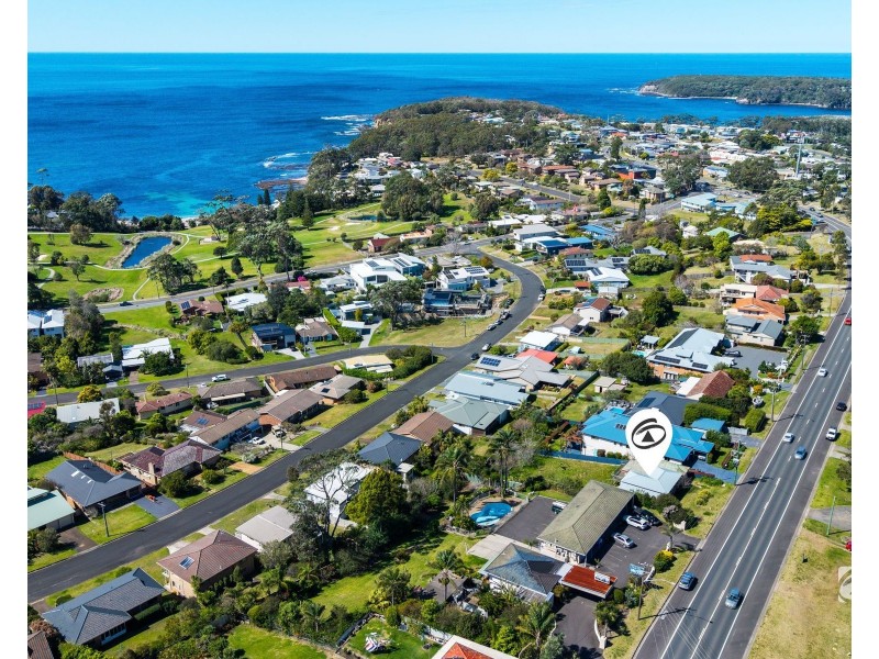 14 Princes Highway, Mollymook NSW 2539