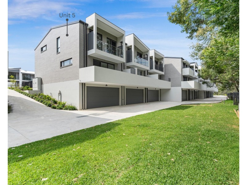 5/2 Dolphin Point Road, Burrill Lake NSW 2539