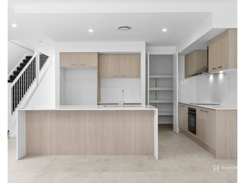 5/2 Dolphin Point Road, Burrill Lake NSW 2539