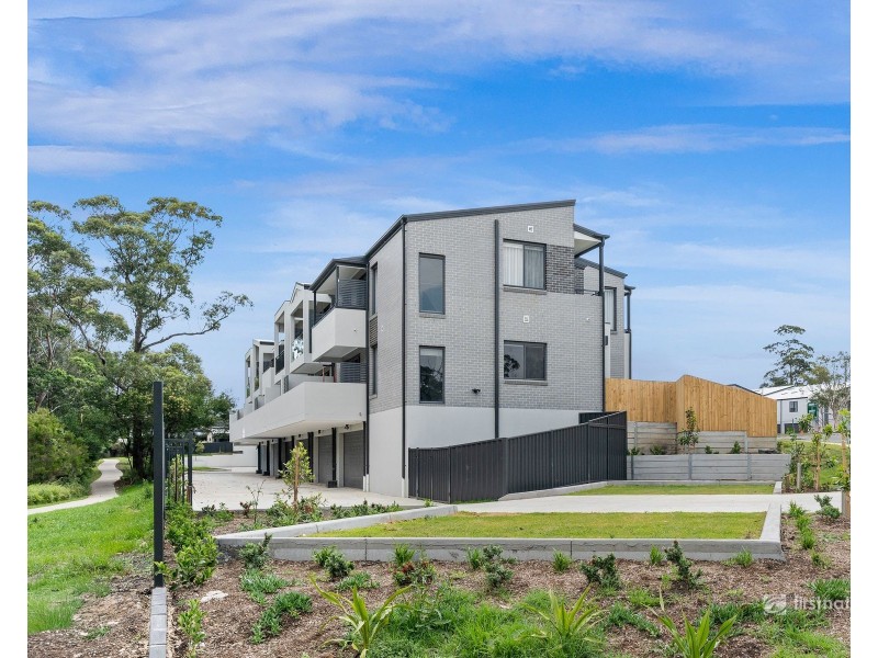 5/2 Dolphin Point Road, Burrill Lake NSW 2539
