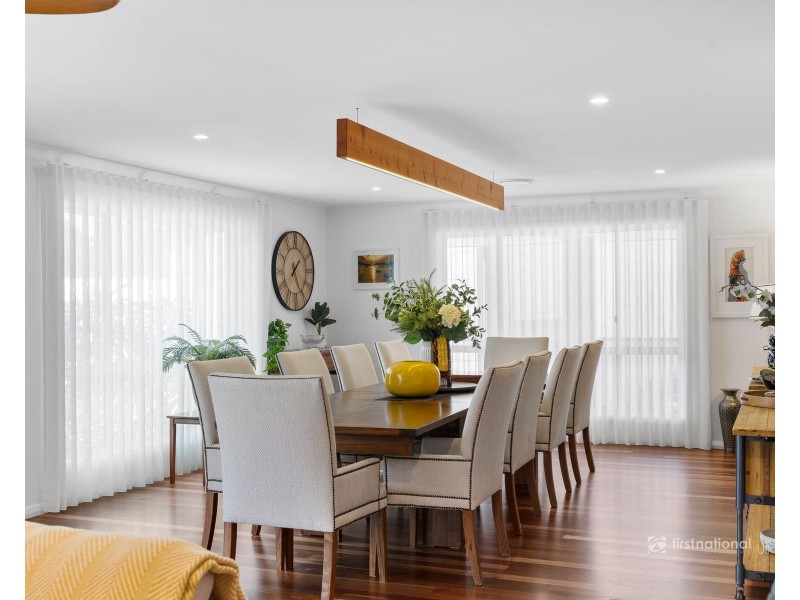 36 Mison Circuit, Mollymook Beach NSW 2539