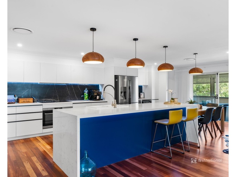 36 Mison Circuit, Mollymook Beach NSW 2539