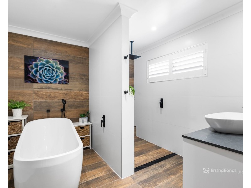 36 Mison Circuit, Mollymook Beach NSW 2539