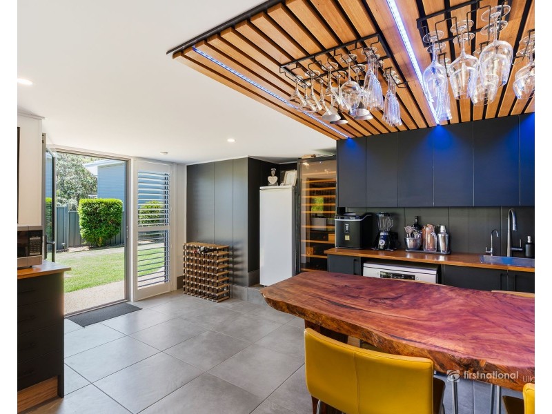 36 Mison Circuit, Mollymook Beach NSW 2539