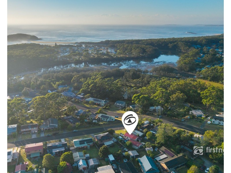 35 TORQUAY DRIVE, Lake Tabourie NSW 2539