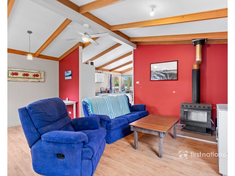 35 TORQUAY DRIVE, Lake Tabourie NSW 2539