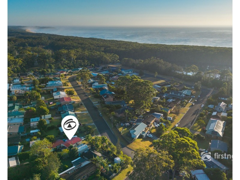 35 TORQUAY DRIVE, Lake Tabourie NSW 2539