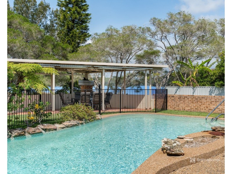 15 Casuarina Close, Burrill Lake NSW 2539