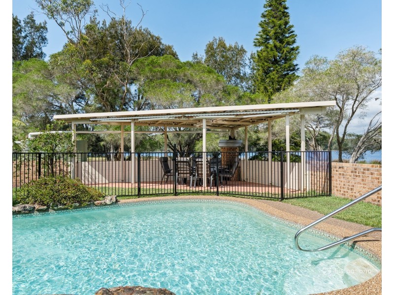 15 Casuarina Close, Burrill Lake NSW 2539