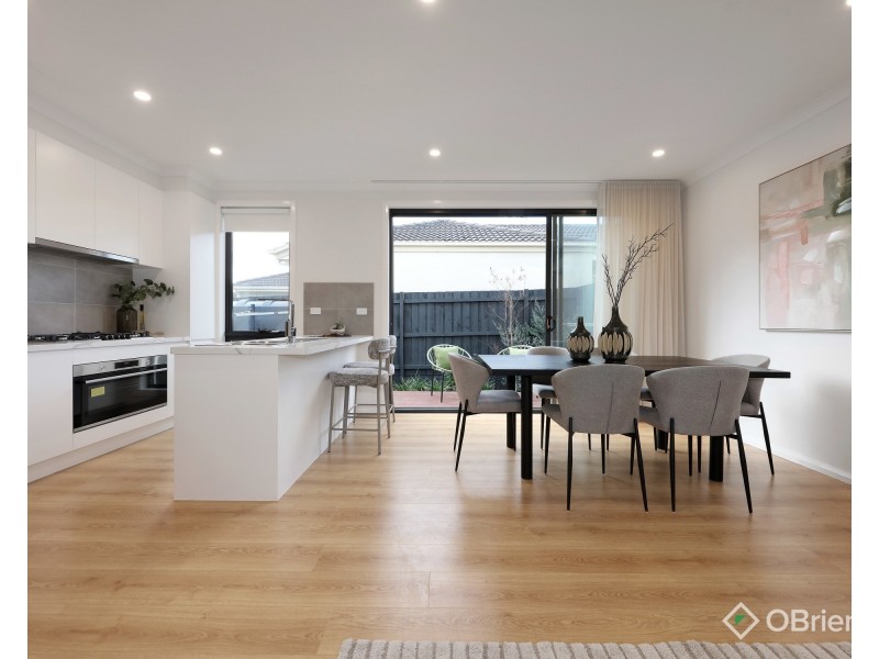 2/16 Railway Crescent, Bentleigh VIC 3204