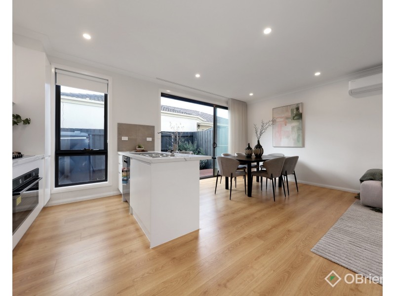 2/16 Railway Crescent, Bentleigh VIC 3204