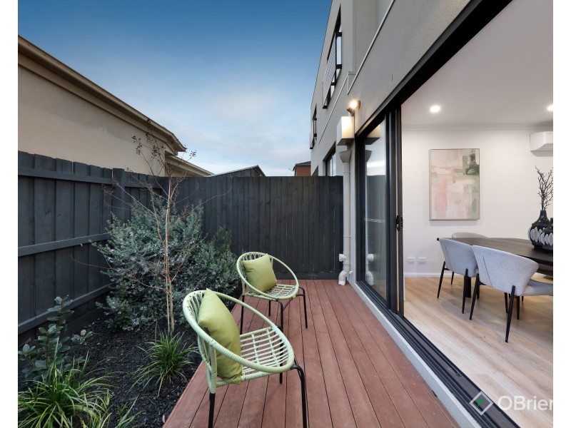 2/16 Railway Crescent, Bentleigh VIC 3204