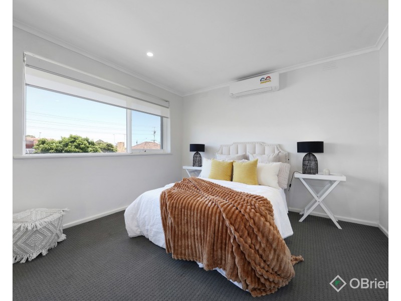 4/10 Brentwood Street, Bentleigh VIC 3204