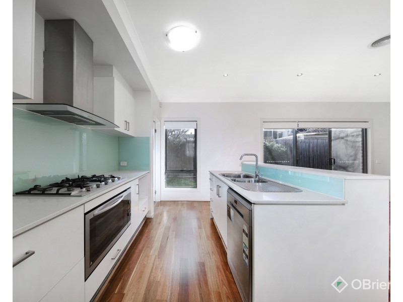 2/7 Prince Edward Avenue, Mckinnon VIC 3204