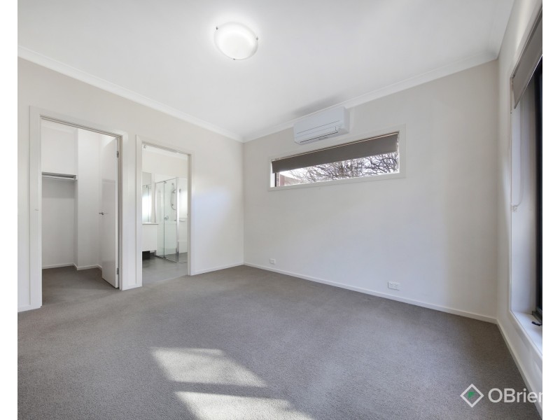 2/7 Prince Edward Avenue, Mckinnon VIC 3204