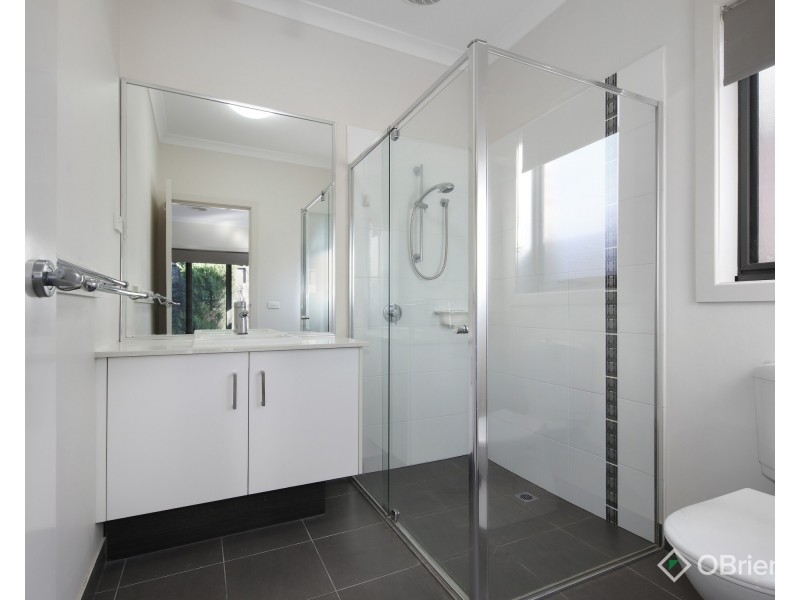 2/7 Prince Edward Avenue, Mckinnon VIC 3204