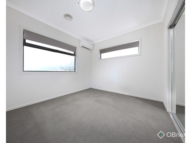 2/7 Prince Edward Avenue, Mckinnon VIC 3204