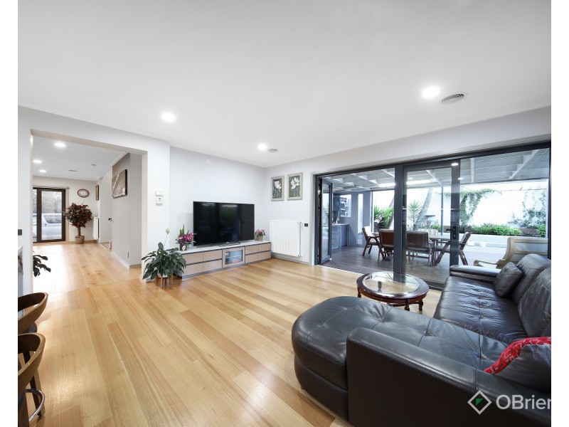 24 St Andrews Drive, Heatherton VIC 3202