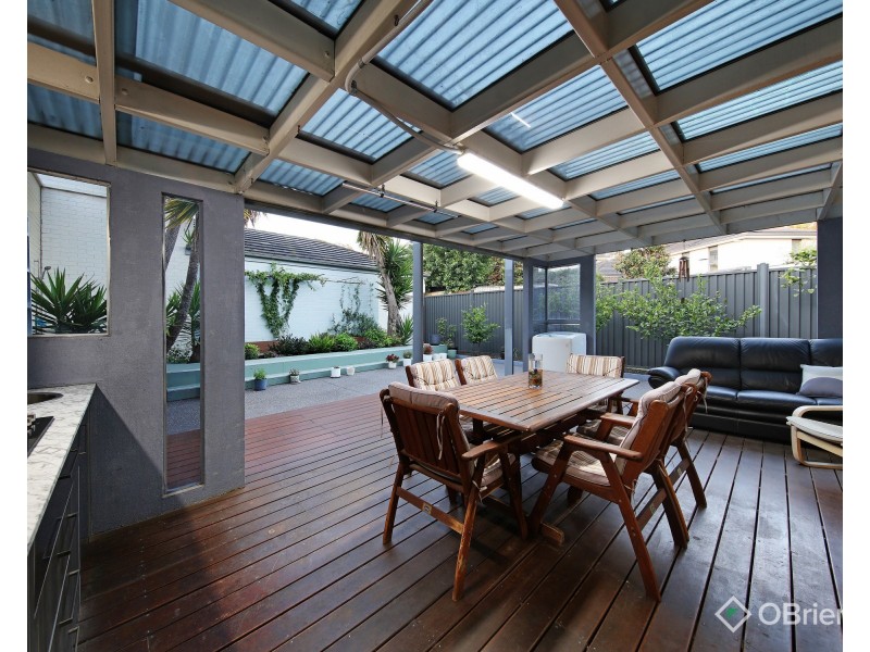 24 St Andrews Drive, Heatherton VIC 3202